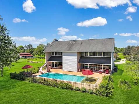 1412 Hollier Road Friendswood TX 77546