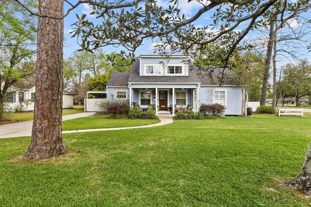 1720 East Drive Beaumont TX 77706