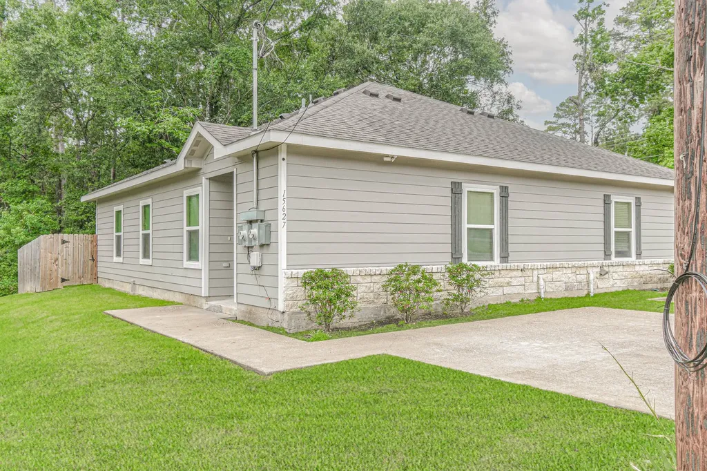 15627 Sycamore Drive Montgomery TX 77356