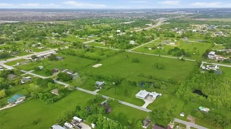 Lot 3 Avenue E Santa Fe TX 77510