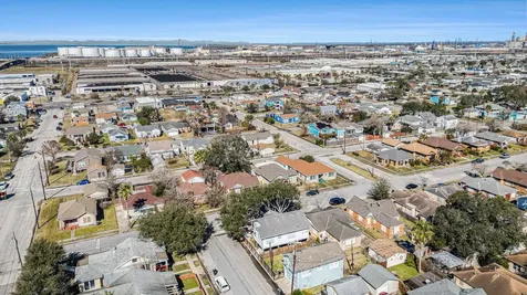 4919 Austin Drive Galveston TX 77551