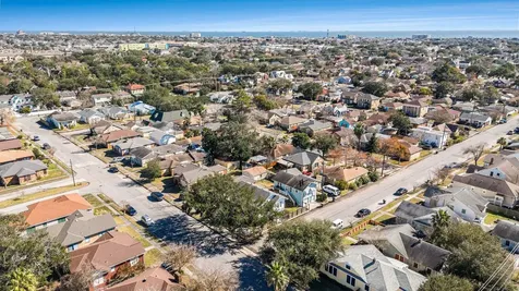 4919 Austin Drive Galveston TX 77551