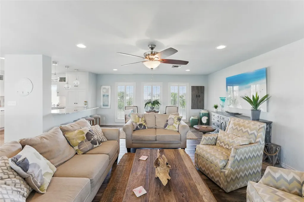 25 Blue Heron Drive Rockport TX 78382