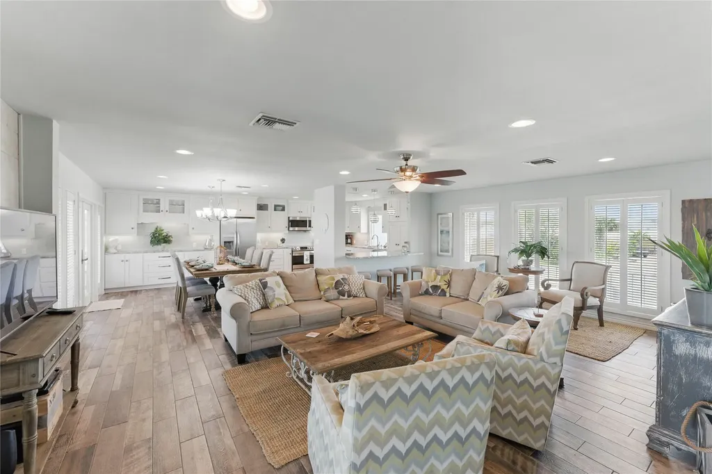 25 Blue Heron Drive Rockport TX 78382