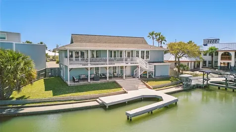 25 Blue Heron Drive Rockport TX 78382