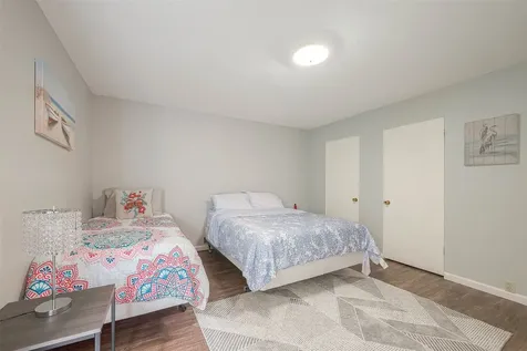 2121 Fountain View Drive 15 Houston TX 77057