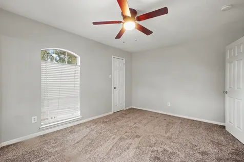 8530 Calverton Pines Lane Houston TX 77095