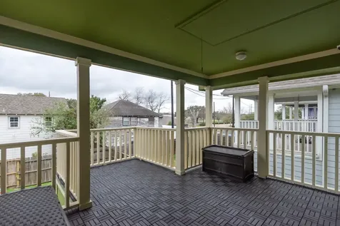 404 Spooner Street Pasadena TX 77506