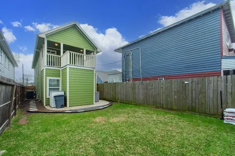 404 Spooner Street Pasadena TX 77506