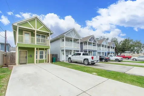 404 Spooner Street Pasadena TX 77506