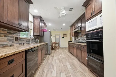 11503 Chetman Drive Houston TX 77065