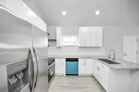 318 Road 5704 Cleveland TX 77327