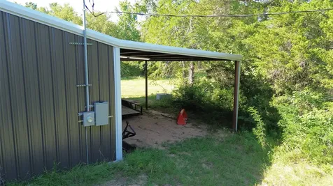 511 County Road 112 Elkhart TX 75839