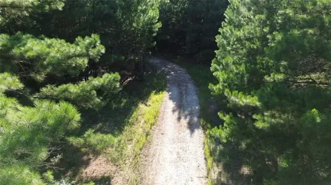 511 County Road 112 Elkhart TX 75839