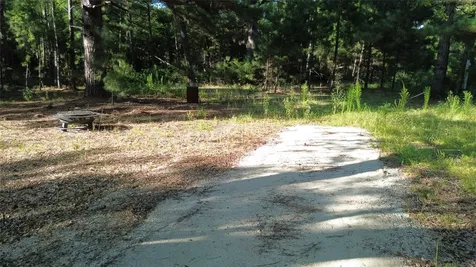 511 County Road 112 Elkhart TX 75839