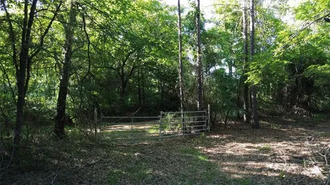 511 County Road 112 Elkhart TX 75839