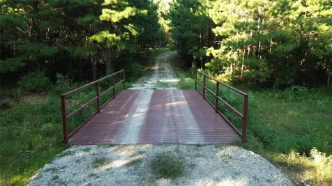 511 County Road 112 Elkhart TX 75839