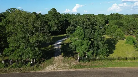 511 County Road 112 Elkhart TX 75839