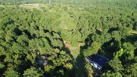 511 County Road 112 Elkhart TX 75839