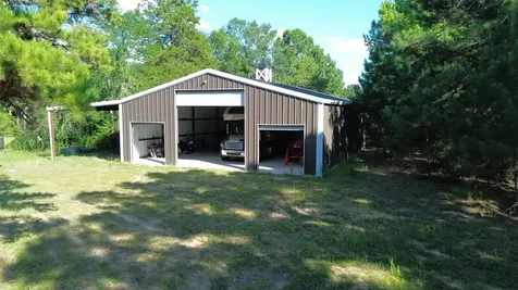 511 County Road 112 Elkhart TX 75839