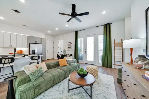 1601-336 Mustang Drive Marble Falls TX 78654