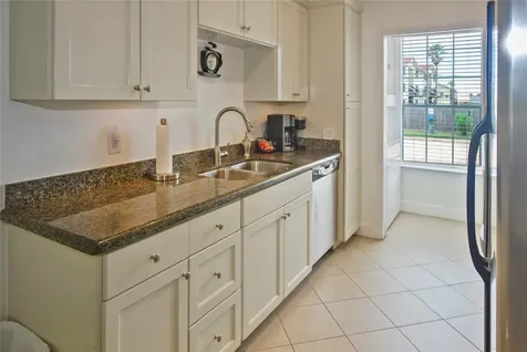 7000 Seawall Boulevard 411 Galveston TX 77551