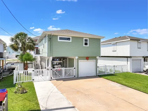16716 Tahiti Way Jamaica Beach TX 77554