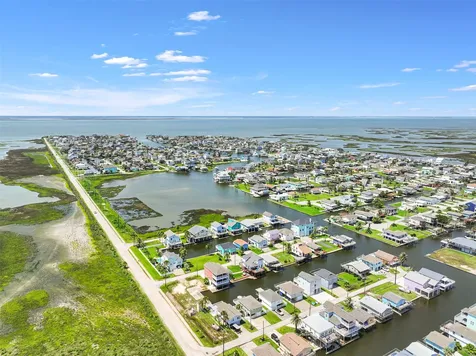 16716 Tahiti Way Jamaica Beach TX 77554