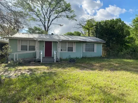 214 Houston Avenue Somerville TX 77879