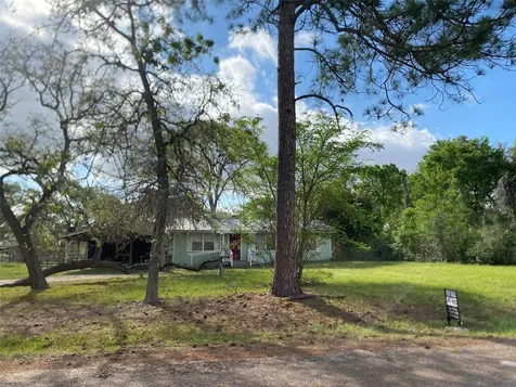 214 Houston Avenue Somerville TX 77879