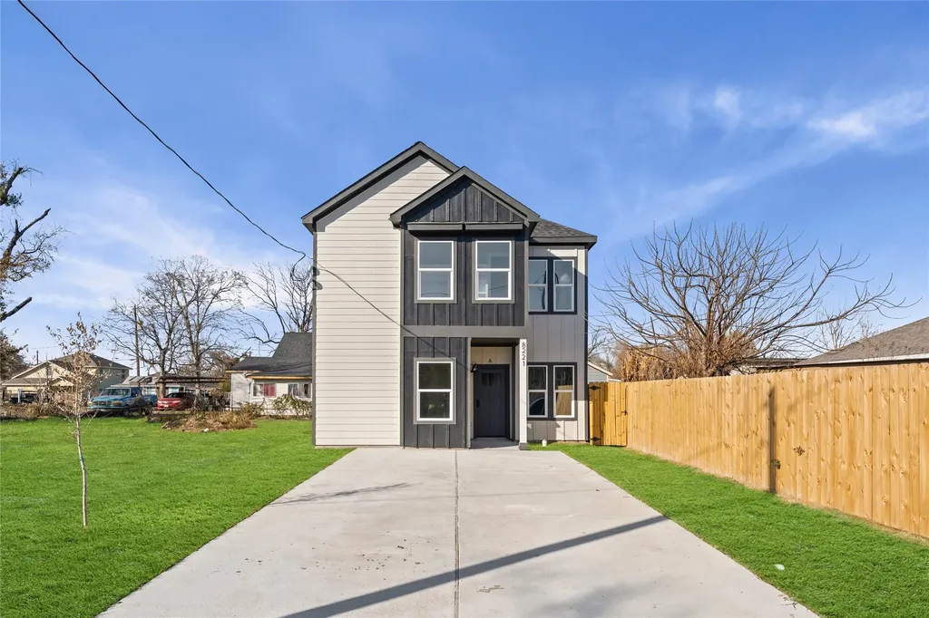 8221 Flaxman Street A Houston TX 77029