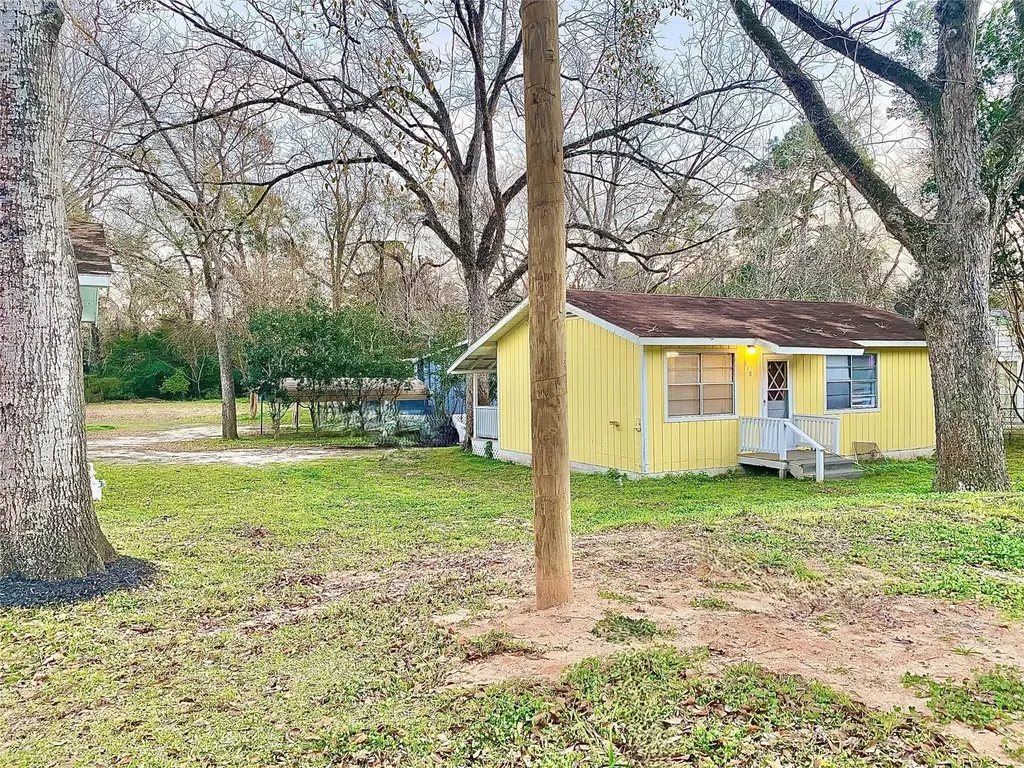110 S Beatty Avenue Livingston TX 77351
