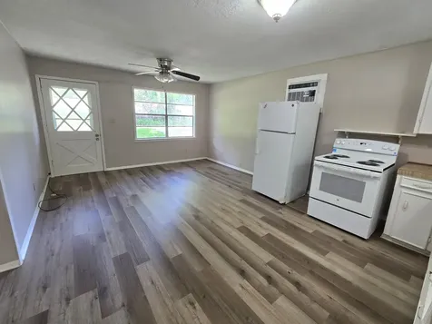110 S Beatty Avenue Livingston TX 77351
