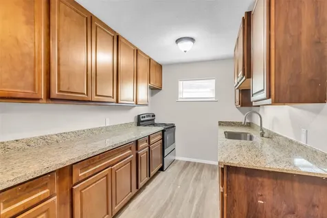4706 Yellowstone Boulevard 2 Houston TX 77021