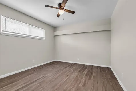 4706 Yellowstone Boulevard 2 Houston TX 77021