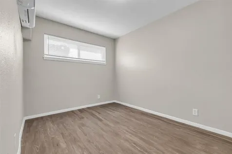 4706 Yellowstone Boulevard 2 Houston TX 77021