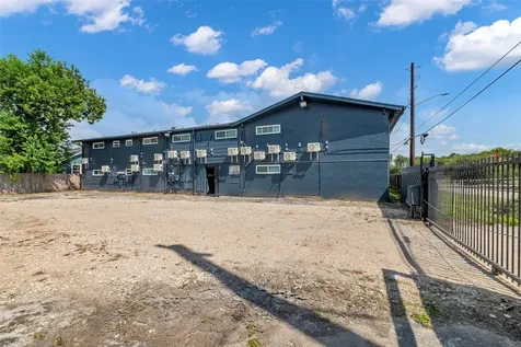 4706 Yellowstone Boulevard 2 Houston TX 77021