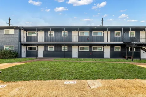 4706 Yellowstone Boulevard 2 Houston TX 77021