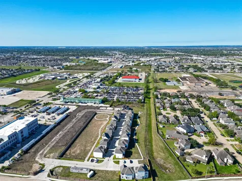 6702 Metro Boulevard 8 Houston TX 77083