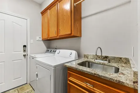 1001 Hemingway Drive College Station TX 77845