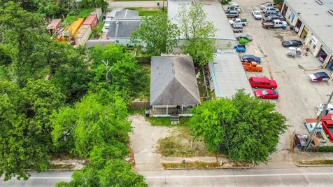 4817 Pinemont Drive Houston TX 77092