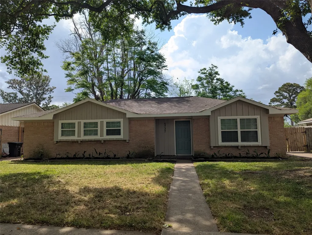 5737 Alvarado Drive Houston TX 77035