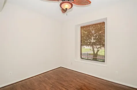 737 Davis Road League City TX 77573