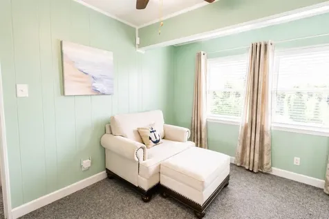 1319 Maui Drive Tiki Island TX 77554