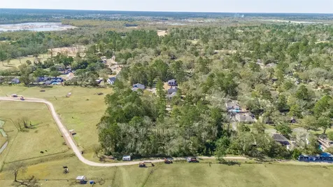 24 Holly Springs Drive Conroe TX 77302