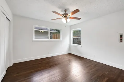 4713 Kinglet Street Houston TX 77035