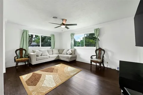 4713 Kinglet Street Houston TX 77035
