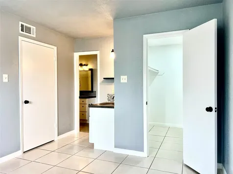 2750 Holly Hall Street 605 Houston TX 77054