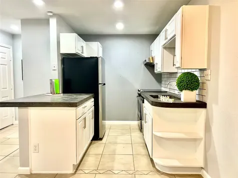 2750 Holly Hall Street 605 Houston TX 77054