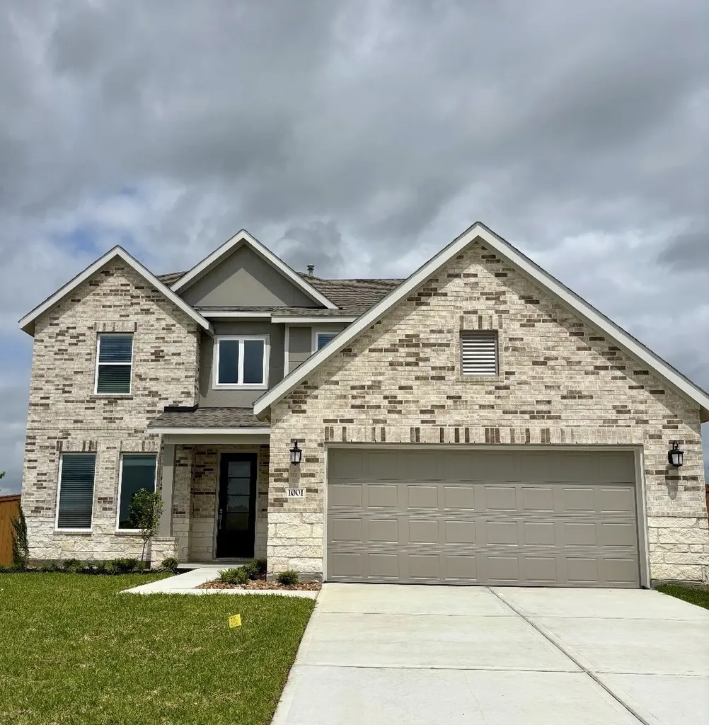 1001 Oakhurst Drive Dayton TX 77535